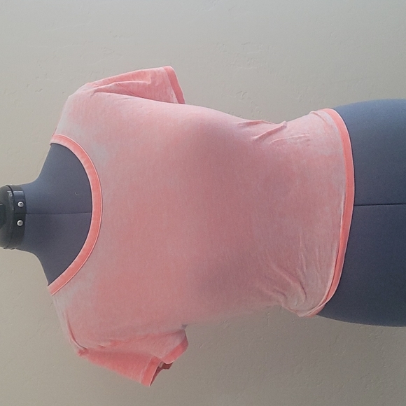 ONESTEPUP✨️ Acid Wash Tee - Picture 3 of 5